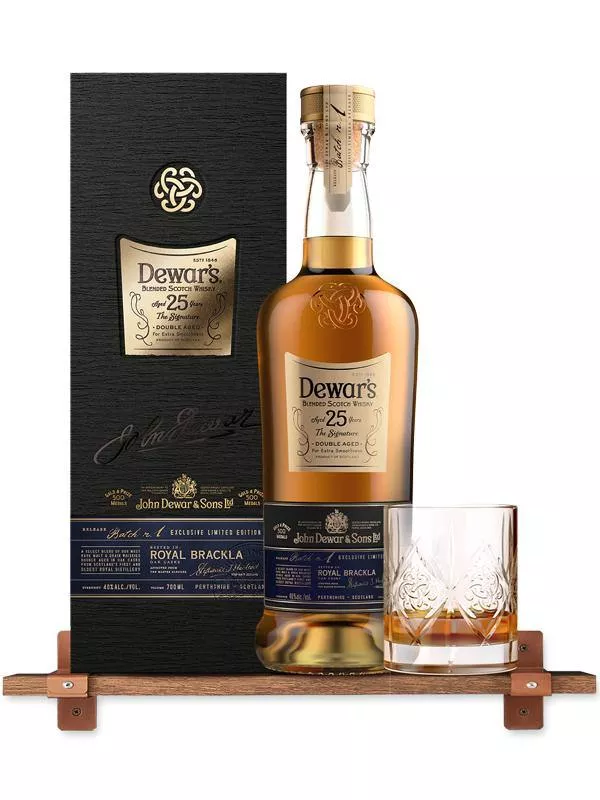 Dewar's 25 Year Old Scotch Whisky