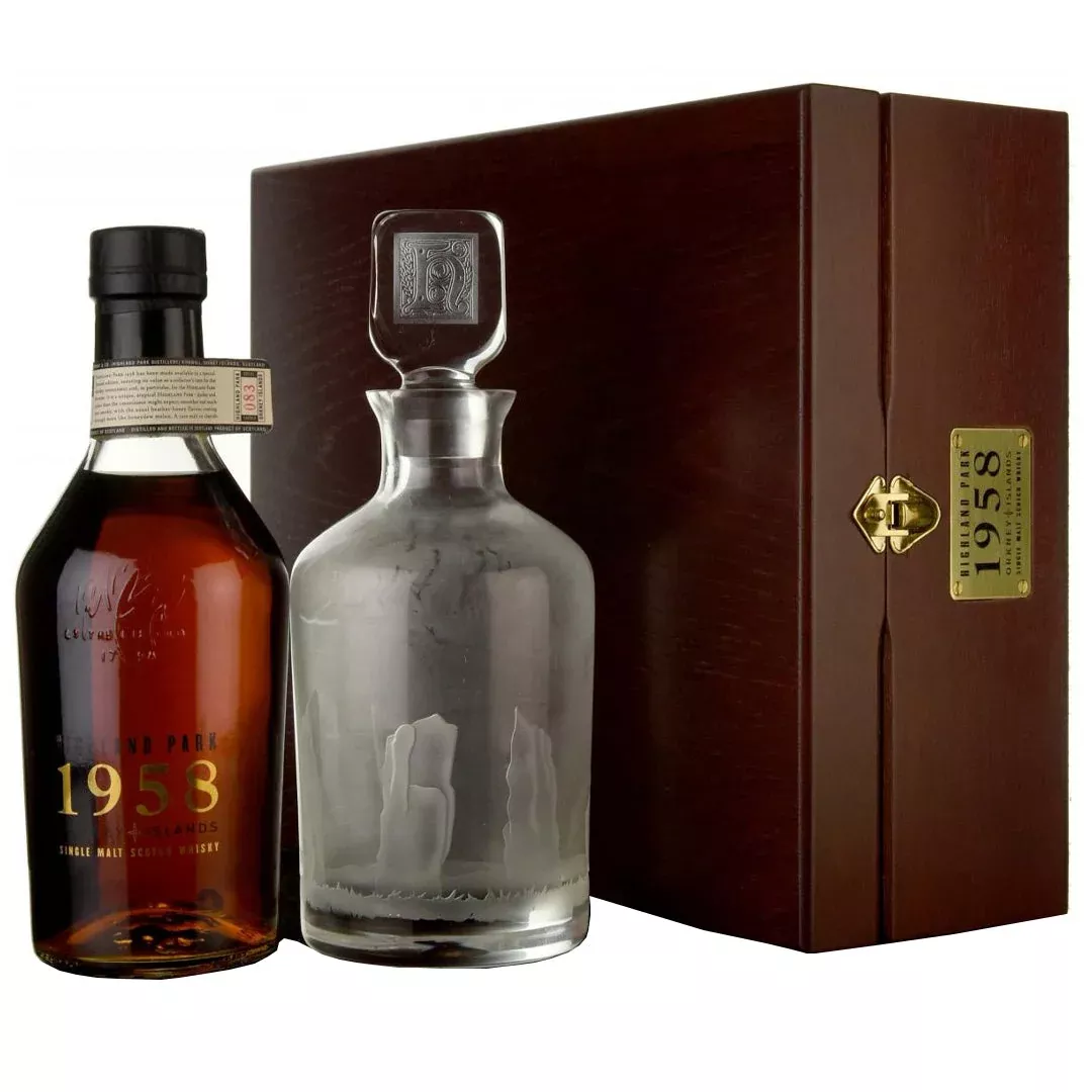 Highland Park 1958 40 Year Old Presentation Set