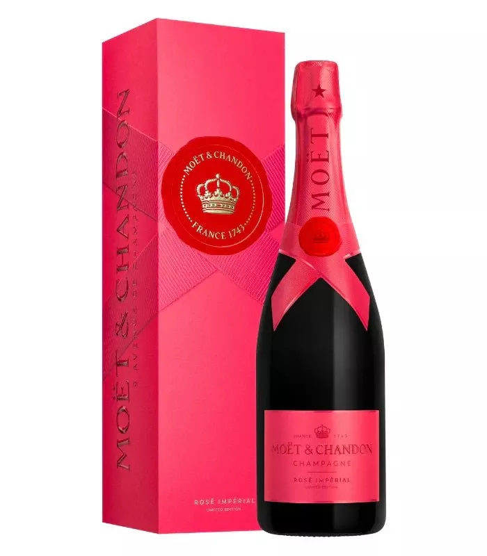 Moet & Chandon Rose Imperial Holiday 2025 Limited Edition